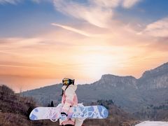 -济南卧虎山滑雪场