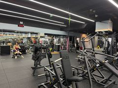 -VLines耀能运动24小时·月付制健身(京广桥店)
