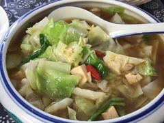 -八两八金·莱芜特色炒鸡(市南漳浦路店)