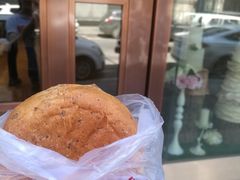 核桃乳酪包-丁香西饼屋(桂林路店)