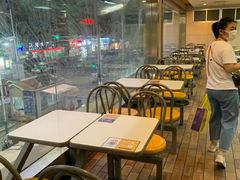露天位-麦当劳(联盛店)
