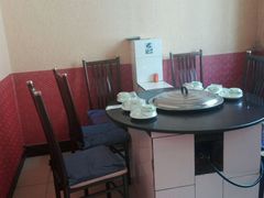 包厢-铁锅炖活鱼