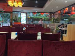 大堂-潮泰牛肉火锅 · 创于1992年(车公庙店)