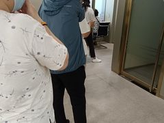 -中国建设银行(上海六里支行)