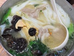 枸杞菌子土鸡汤手工粉-小满手工粉(上海月星环球港店)