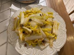 特色炒白菜-十面欢腾·海鲜面·台式Bistro(长乐路店)