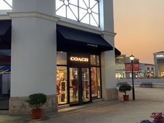 -COACH蔻驰(百联奥特莱斯广场店)