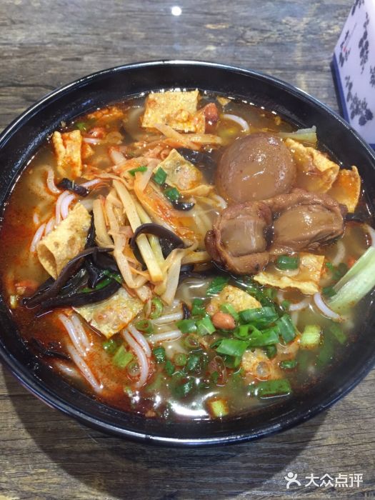 柳州螺蛳粉(大上海城店)螺蛳粉套餐二图片