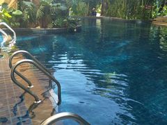 -三亚湾海居铂尔曼度假酒店