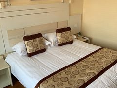 -爱舍海岸酒店(香港中路五四广场店)