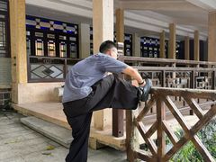 -东川炭炉鸡煲·榴莲瓦煲鸡(广州首店)