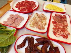 -毛辣果·贵州红酸汤牛肉火锅(西单店)