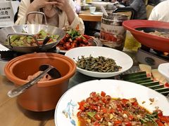 -黄泥岗·地道湖北菜(奥特莱斯店)