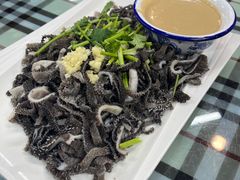 -六顺园清真回族饭店(工程街店)