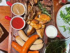 格鲁吉亚烤肉拼盘-格鲁·秀色Georgia’s Feast