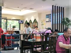 大堂-崇德楼水盆牛羊肉泡馍馆(文艺路店)