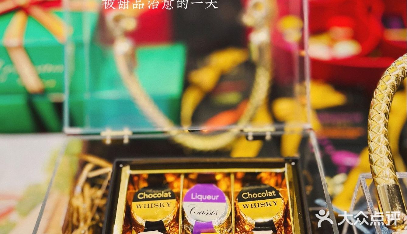 来新世界能吃到法国老牌🍫VOISIN比邻·手工巧克力