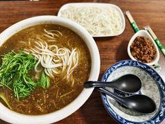 -金家小金碗云南过桥米线