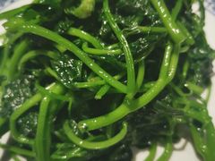 碎炒芝麻菠菜（约250克）-申粤轩酒楼·三十年粤菜经典(丁香花园店)