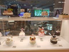 -好利来(上海长宁龙之梦店)