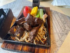 -穹六人间 people 6(岳阳路店)
