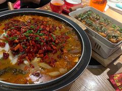 -山城外·非遗酸菜鱼(蜀都万达店)