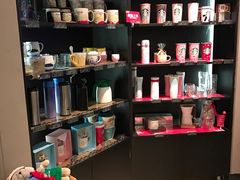 -星巴克(港汇1号办公楼店)