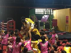 -嘿哟动霸CHUA·新潮玩运动娱乐中心·蹦床滑冰团建乐园