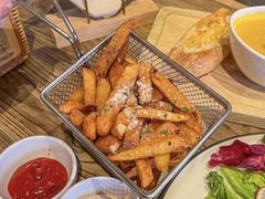 -Common Table · Brunch & Coffee