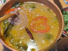 -洱火云南酸菜牛肉火锅(石景山当代商城店)