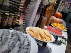 -亚洲国际大酒店·云顶阁旋转自助餐厅