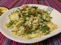 -香巴拉云南餐厅(华莱坞店)