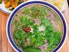 招牌生烫牛肉米线-云阿蛮云南生烫牛肉米线(奉贤路店)