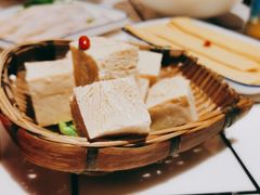 -贤合庄卤味自助火锅(新都汇店)