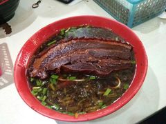 -小龙大肉面馆