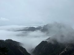 -黄山光明顶山庄
