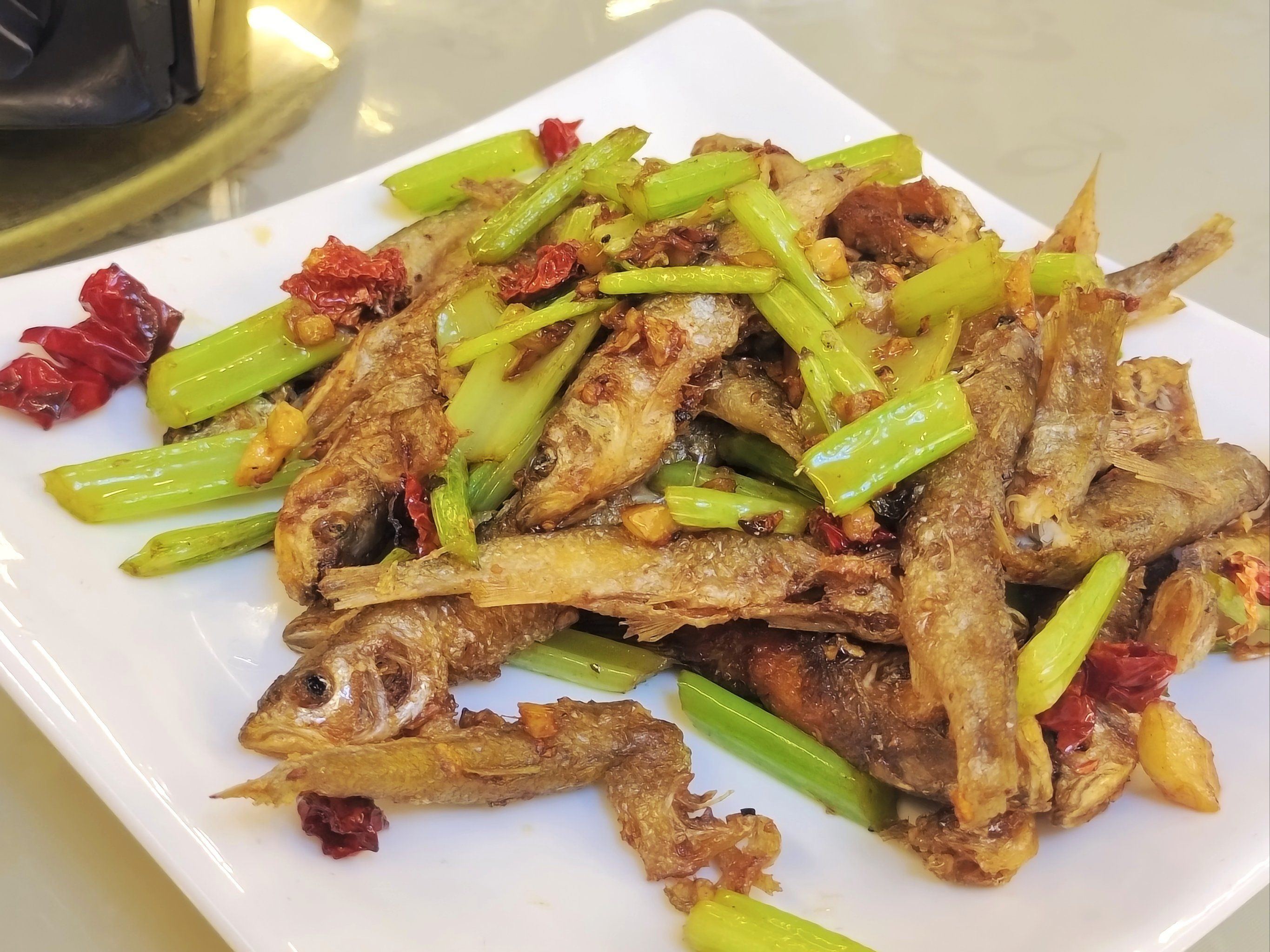 这个椒盐小鱼仔好好吃!