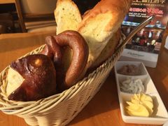 -LENBACH兰巴赫西餐啤酒坊(大连星海广场店)