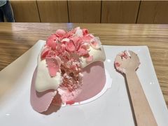 春樱白桃雪山蛋糕-星巴克(天津滨海金元宝于家堡店)