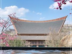 -七彩云南古滇温泉山庄