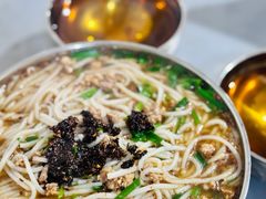 -正宗杨记普洱酸醋米线(总店)