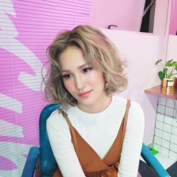 -变画·发型STUDIO