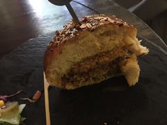 -HIGH FIVE哈福手工汉堡(桂林路店)