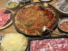 -旧街市鲜货老火锅(大光路店)