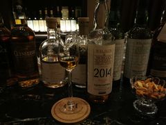 -DM Distiller & Mixologist Whisky Cocktail Bar