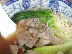 -座上客美食·雄记肠粉