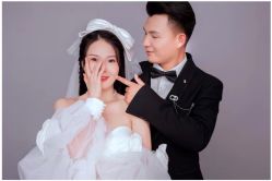 -蒙太奇婚纱摄影(万达店)