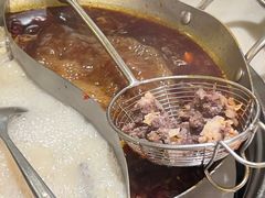 -左庭右院鲜牛肉火锅(浦江欢乐颂店)