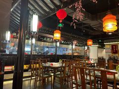 大堂-卢大鲜鱼头捞饭(美利广场店)
