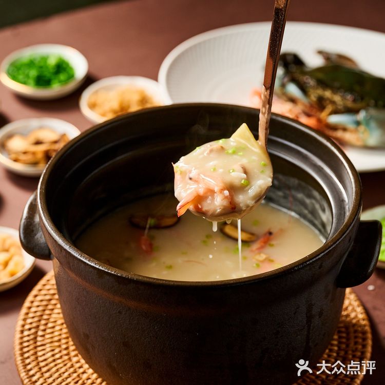 杭州西湖边新开的......好好吃